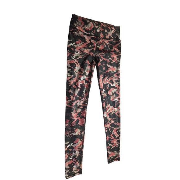 Fabletics Define Powerhold length Women's Size M in Terracotta painted camo - Picture 9 of 10